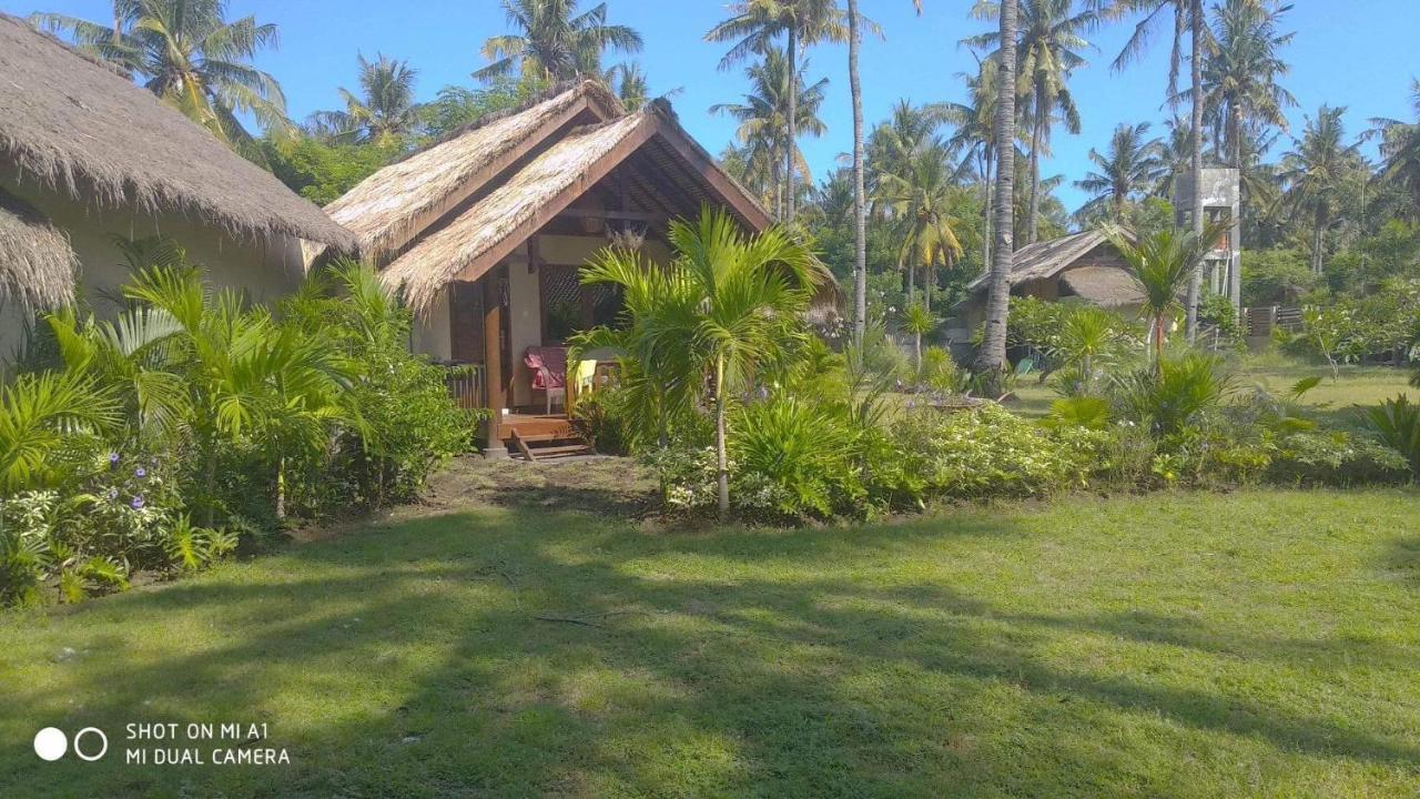 Rumah Sunyi ギリ・トラワンガン エクステリア 写真