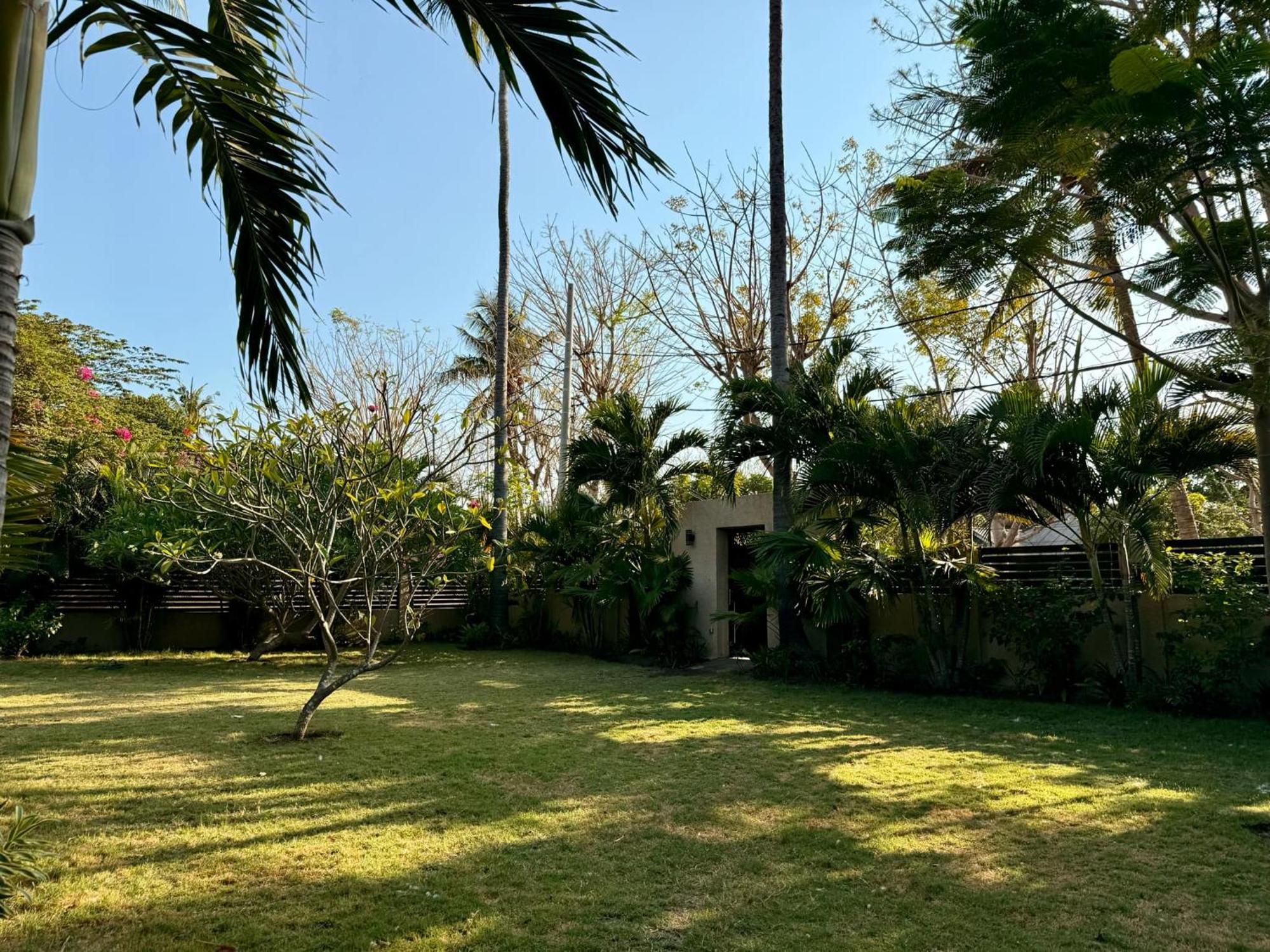 Rumah Sunyi ギリ・トラワンガン エクステリア 写真
